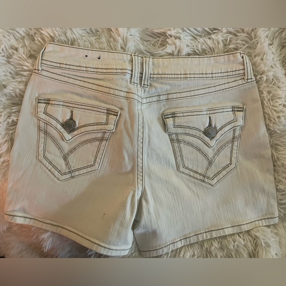 White a.n.a Shorts size 6 2 for $10 - Picture 3 of 3